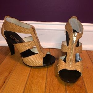 Michael Kors Berkley T-strap heel